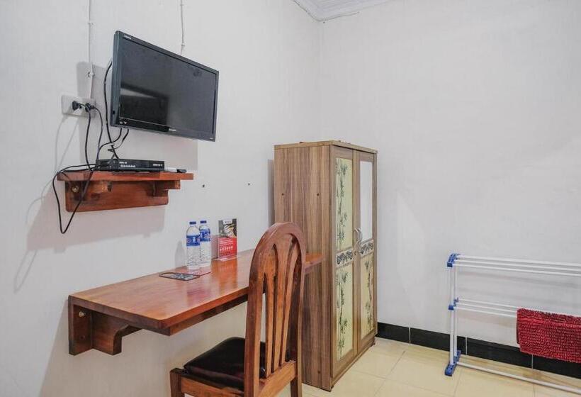 스탠다드 룸, Reddoorz Syariah Near Kebun Raya Liwa