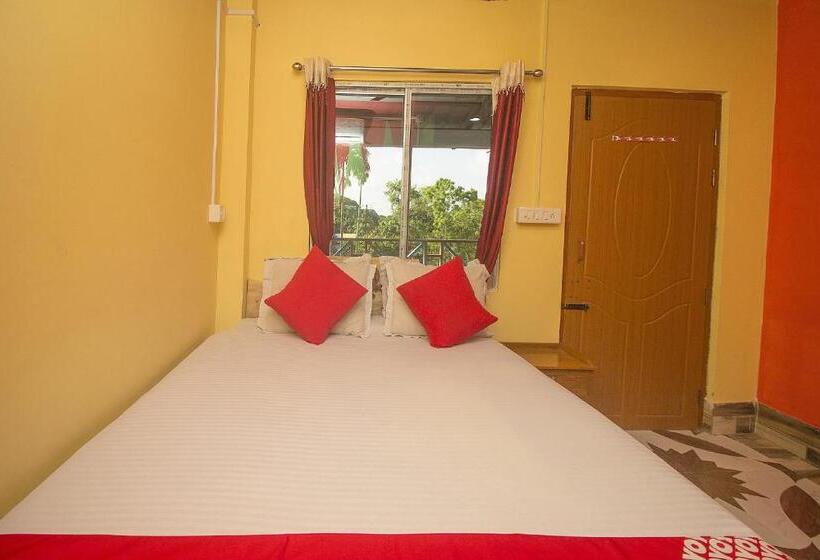 トリプルクラシックルーム, Vaccinated Staff  Oyo 60869 Sandhana Homestay