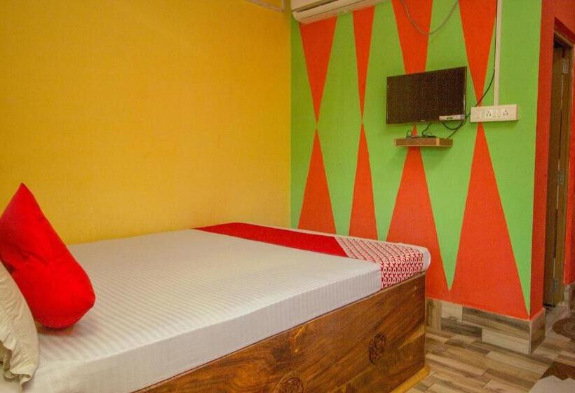 トリプルクラシックルーム, Vaccinated Staff  Oyo 60869 Sandhana Homestay