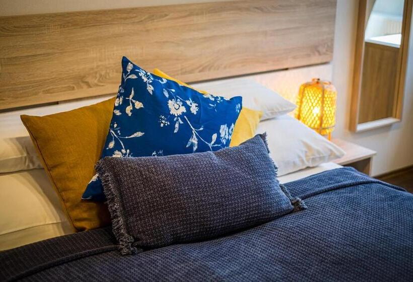 חדר סטנדרט נוף לאגם, Vitis Kúria 7171 Balatonrendes