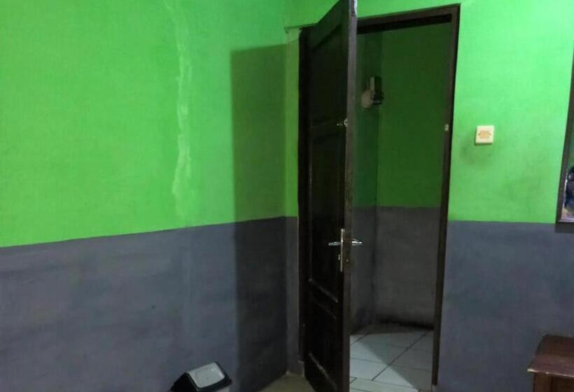 Camera Superiore, Penginapan 99
