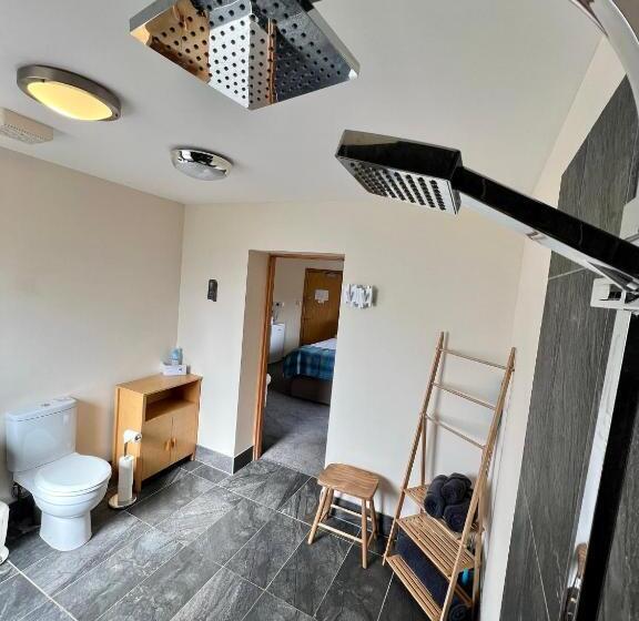 غرفة عائلية مطلّة علي البحر, Seacroft Licensed B&b And Restaurant