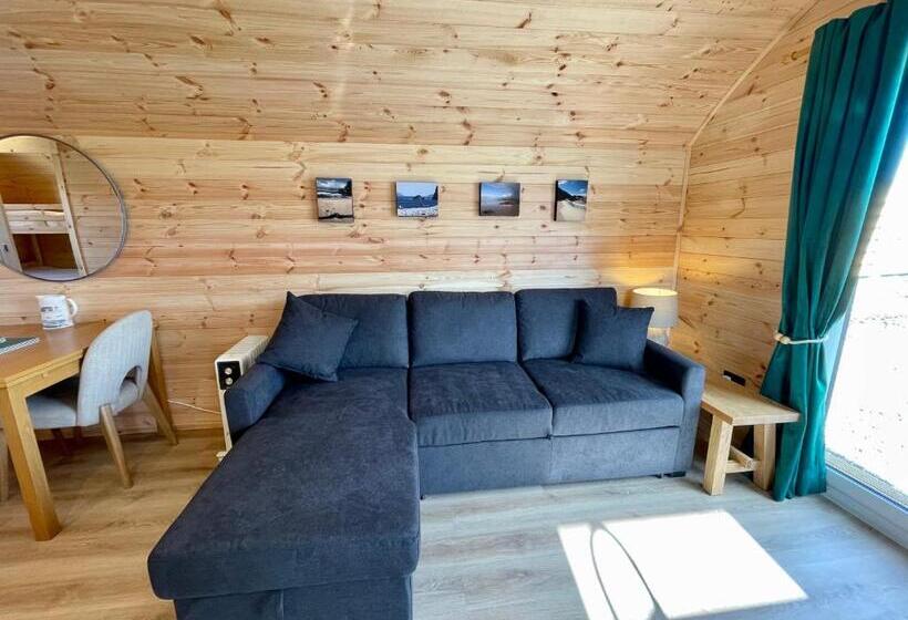 إستديو عائلى, Seacroft Licensed B&b And Restaurant