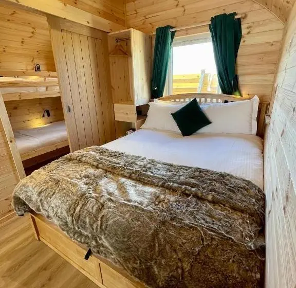 ファミリーステューディオ, Seacroft Licensed B&b And Restaurant