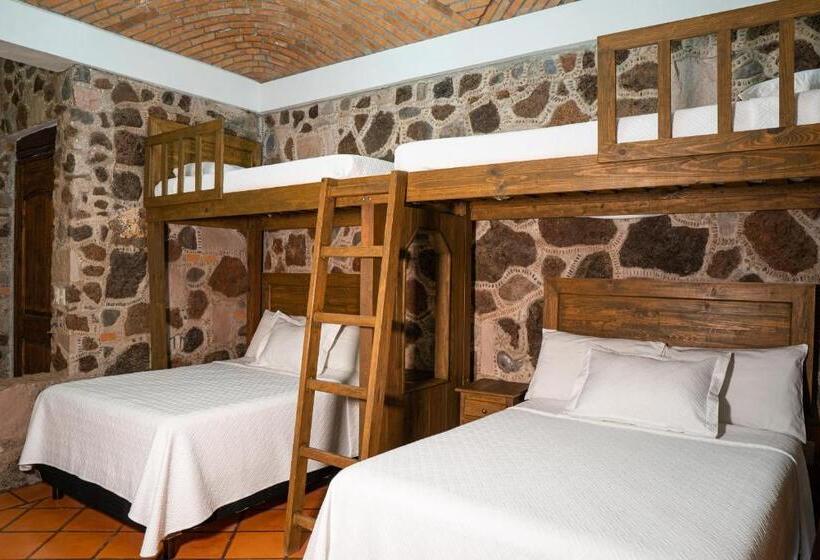 Семейный Номер Вид на Сад, Uraján De Luna Hotel Boutique & Spa