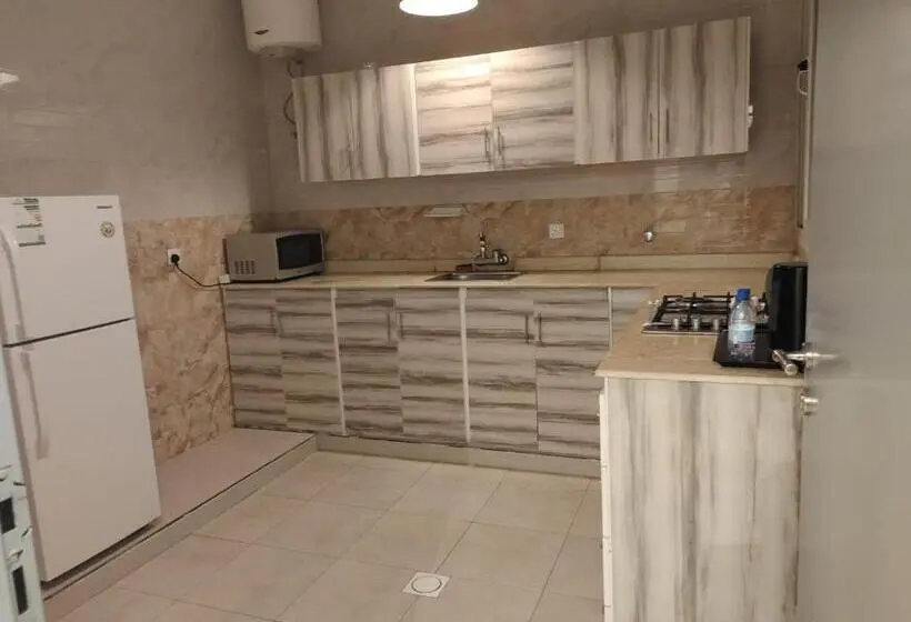 ２ベッドルームアパートメント, فندق الحاتمية