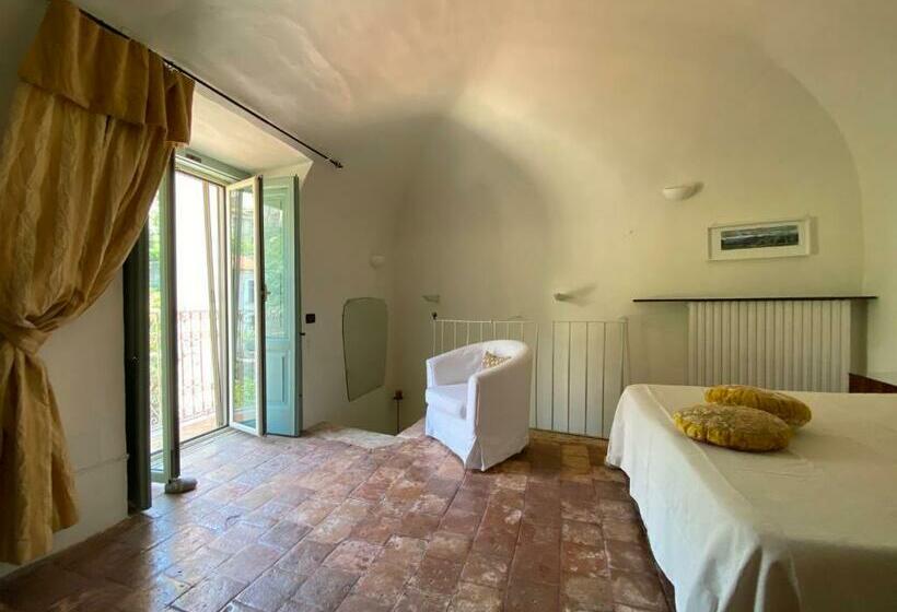 חדר דלוקס עם מרפסת, Fisolare Suite Romantica Per Due