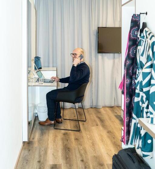 غرفة قياسية لذوى الاحتياجات الخاصة, Motel Schlafraum Schlüßlberg Contactless Check In