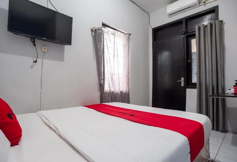 Номер Стандарт, Reddoorz Near Margonda Raya