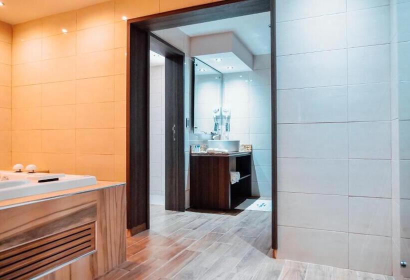 جناح ديلوكس, Kavia Meoqui Hotel & Suites