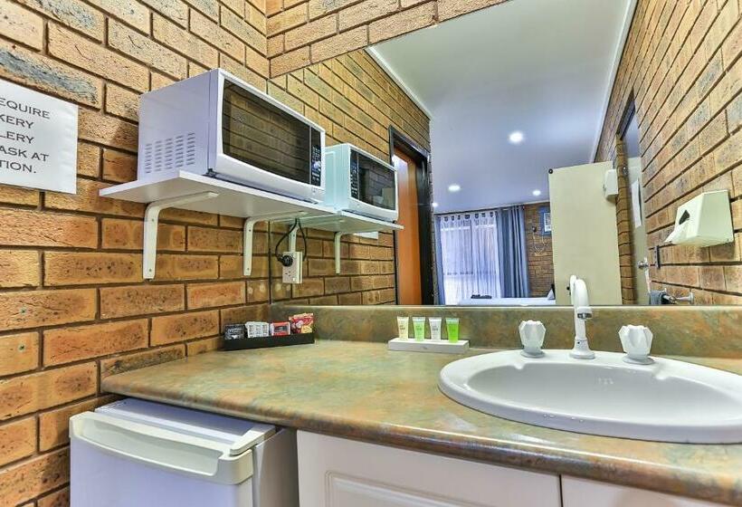 스탠다드 룸 퀸사이즈 침대, Wonthaggi Motel