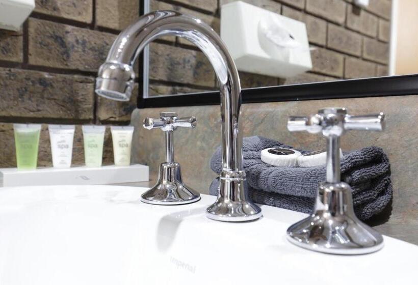 חדר סטנדרט עם מיטת קווין, Wonthaggi Motel