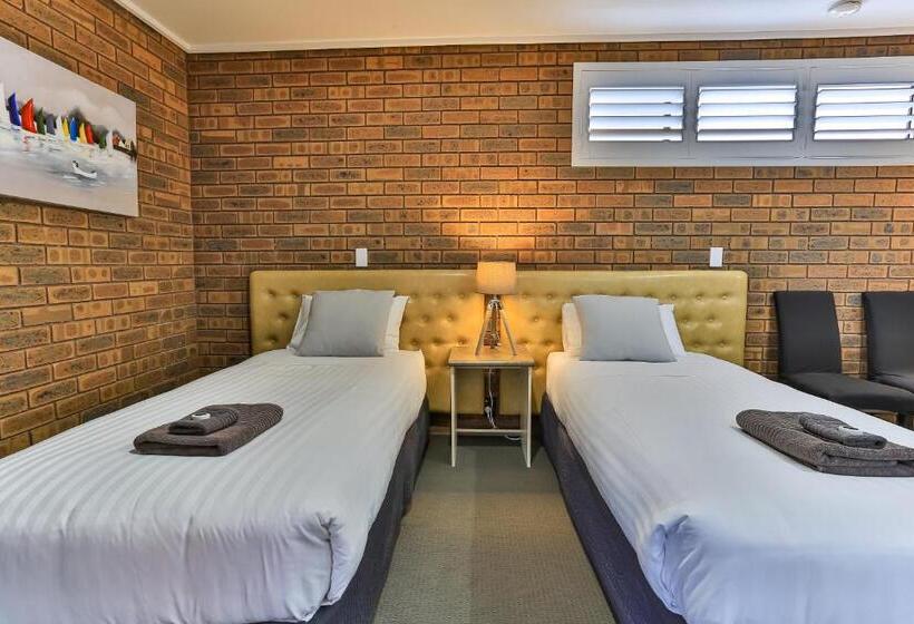 חדר משפחתי, Wonthaggi Motel