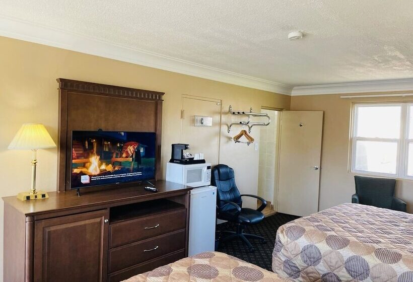 Номер Стандарт 2 Двуспальные Кровати, Faulds Motel