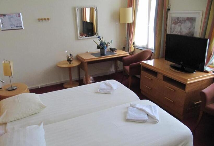 חדר סטנדרט, 2000 Valkenburg