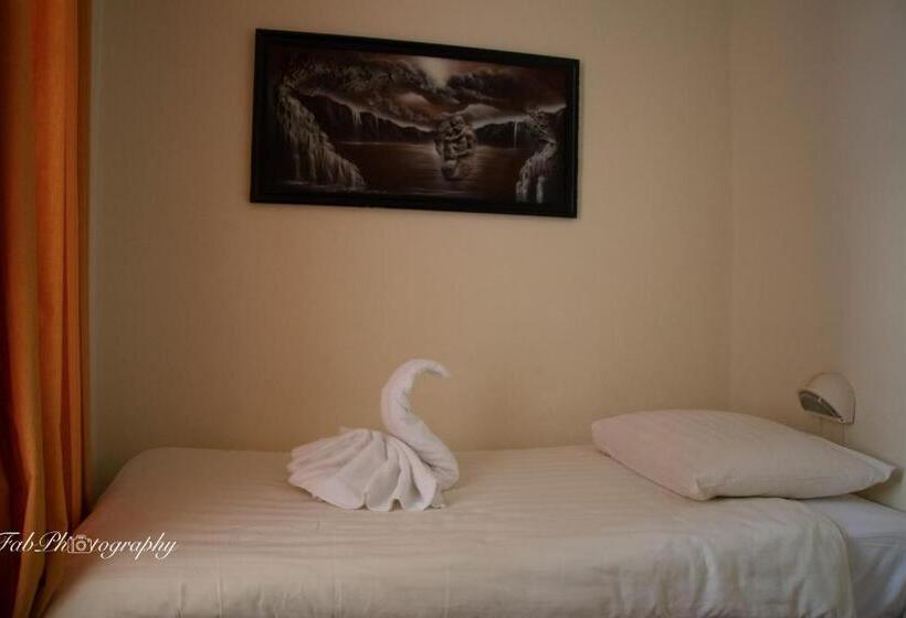 חדר סטנדרט יחיד, 2000 Valkenburg