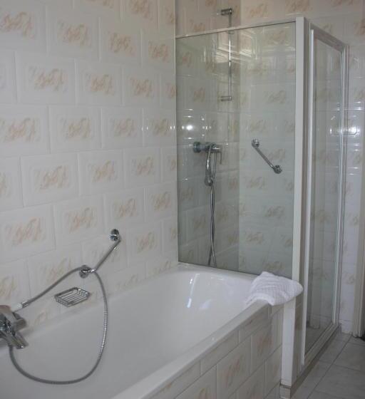 חדר קומפורט, 2000 Valkenburg