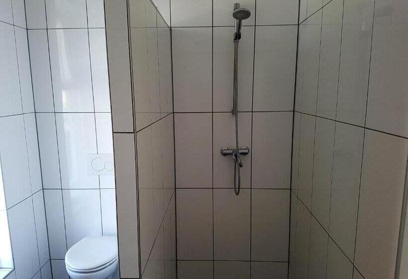 חדר משפחתי, 2000 Valkenburg