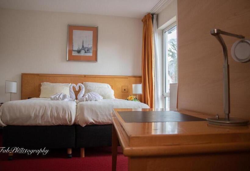 חדר משפחתי דלוקס, 2000 Valkenburg