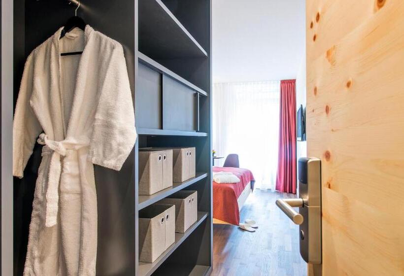 חדר סטנדרט נוף פנורמי, Schweizerhof Sils Maria