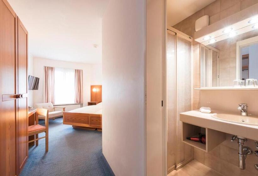 חדר אקונומי, Schweizerhof Sils Maria