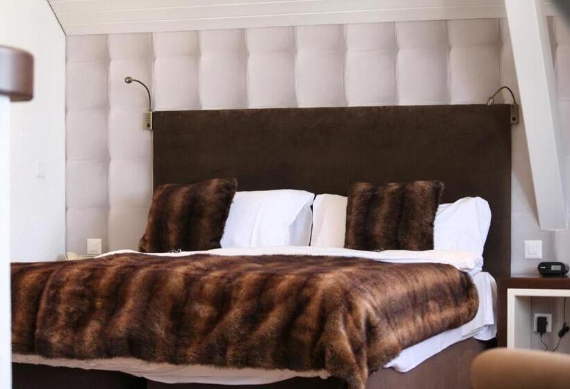 Family Suite, De La Lande