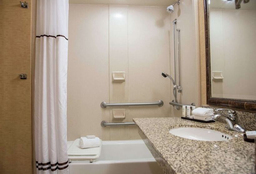 سوئیت برای معلولان, Embassy Suites By Hilton Charlotte Concord Golf Resort & Spa