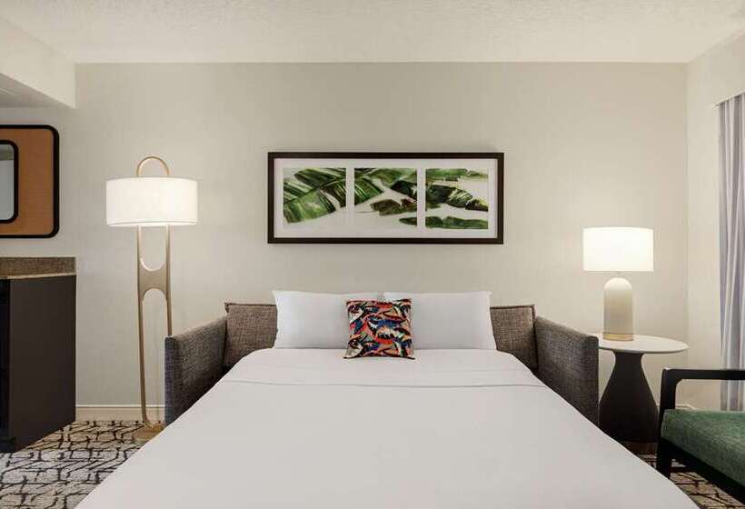 اتاق استاندارد با تخت بزرگ, Embassy Suites By Hilton Charlotte Concord Golf Resort & Spa
