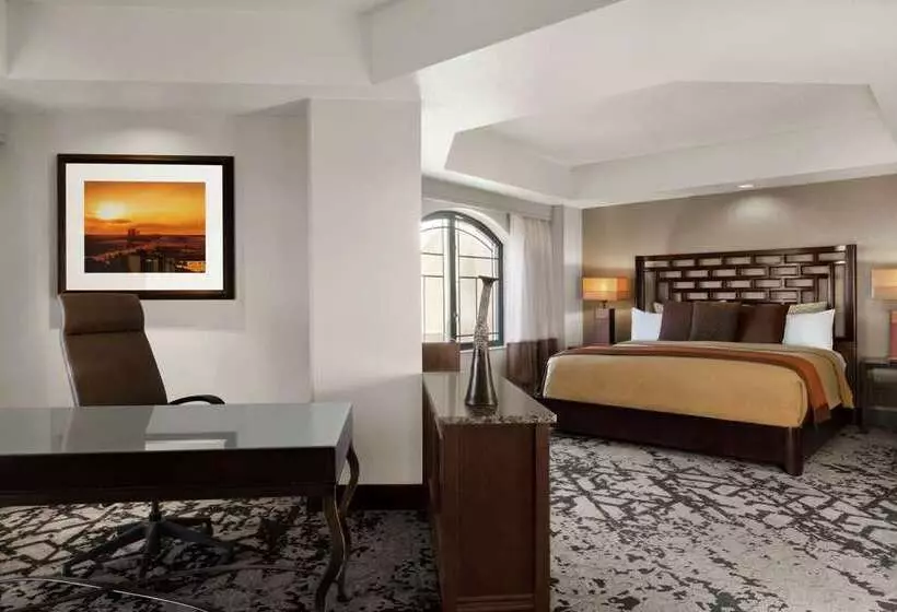 آپارتمان 2 خوابه, Embassy Suites By Hilton Charlotte Concord Golf Resort & Spa