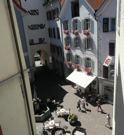 标准单人间共用浴室, Franziskaner