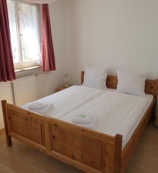 带共用浴室的标准房间, Franziskaner