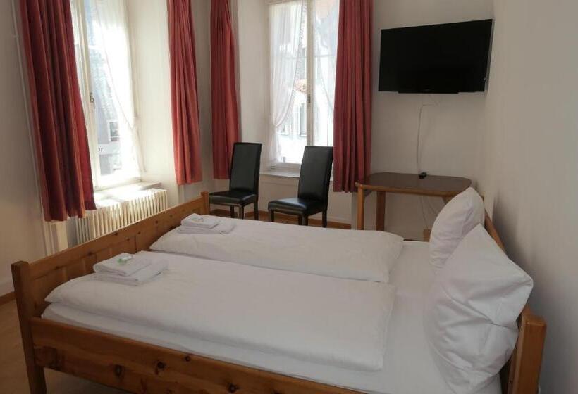 带共用浴室的标准房间, Franziskaner