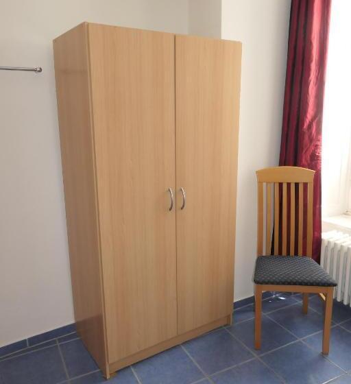 标准单人间, Franziskaner