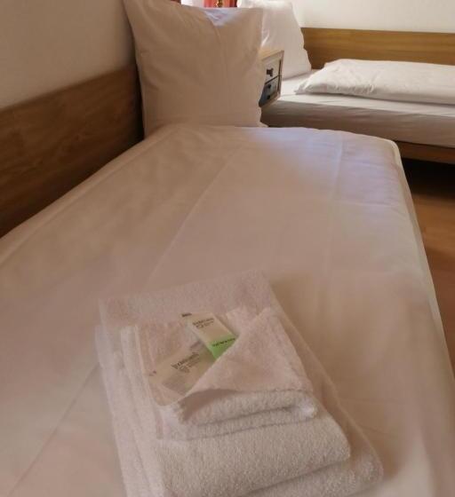 标准间, Franziskaner