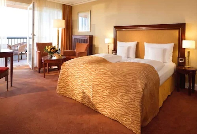 סוויטת ג'וניור נוף לים, Gran Belveder & Ostsee Therme Resort & Spa