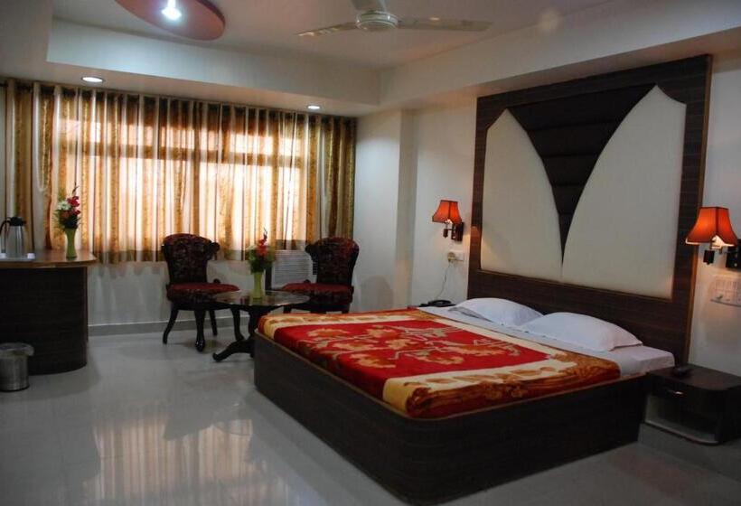 غرفة ديلوكس, Grand Arjun