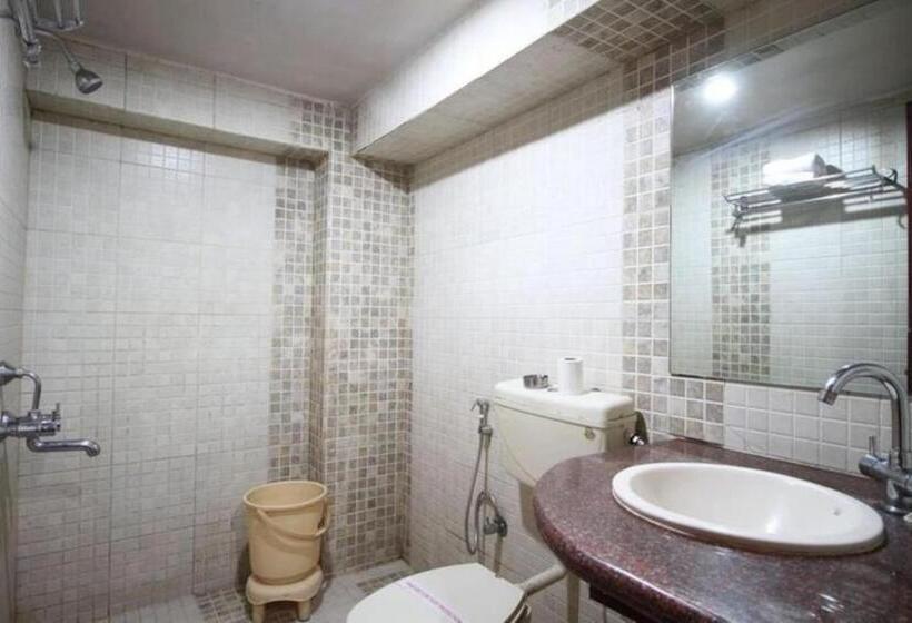 غرفة ديلوكس, Grand Arjun