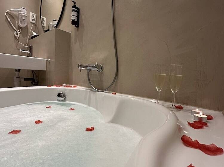 חדר סופריור, Grand Canal