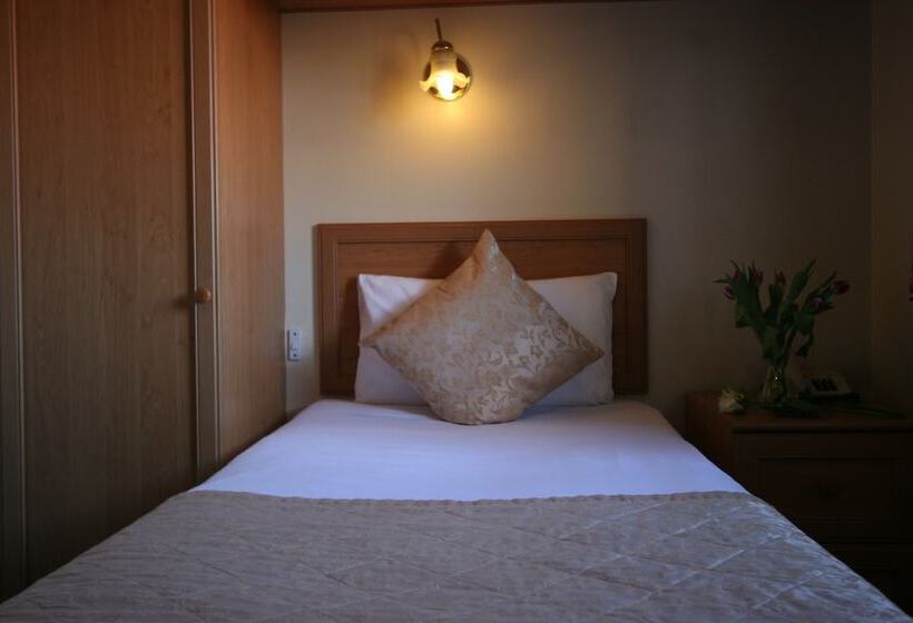 Номер Стандарт, Grange Moor