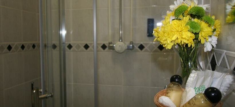 Номер Стандарт, Grange Moor