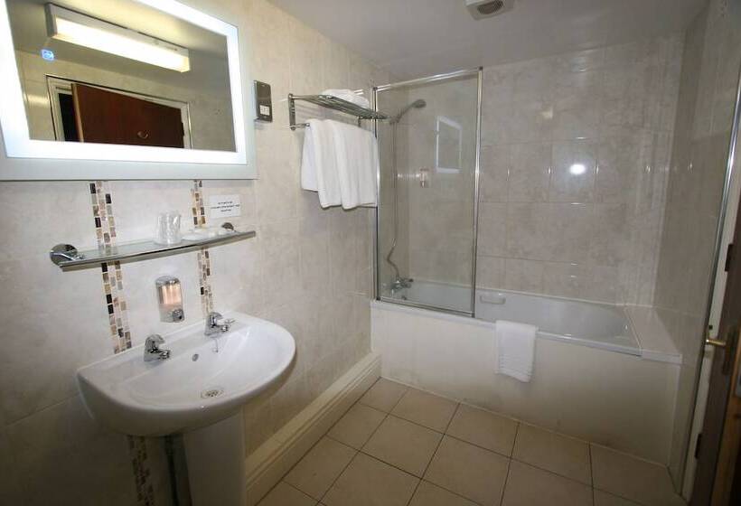 Номер Стандарт, Grange Moor