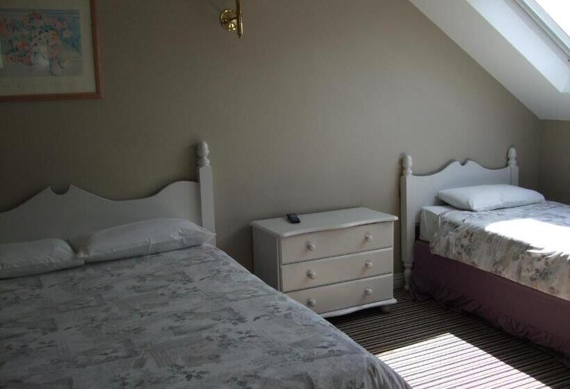 غرفة قياسية ثلاثية, Harmony Inn   Glena House