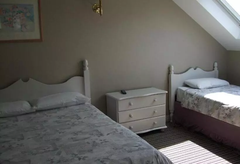 اتاق استاندارد سه نفره, Harmony Inn   Glena House