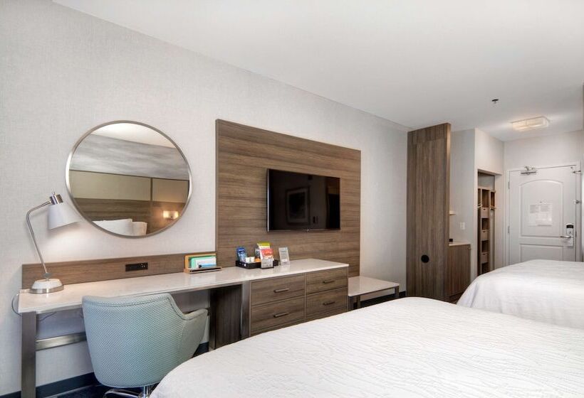 غرفه قياسيه سريرين مزدوجين, Hilton Garden Inn Livermore