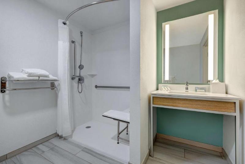 جناح, Hilton Garden Inn Tampa Northwest/oldsmar