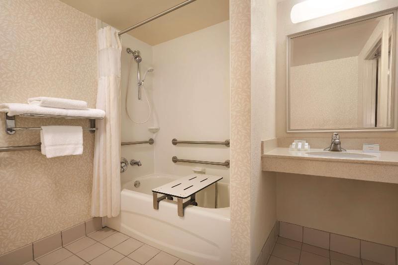 스탠다드 룸 킹사이즈 침대, Hilton Garden Inn Wilkes Barre