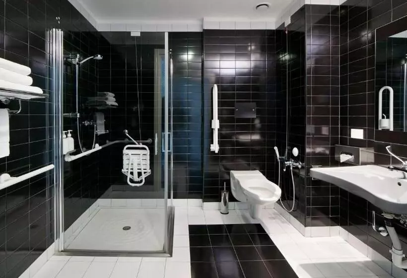 اتاق استاندارد برای معلولان, Holiday Inn Nola   Naples Vulcano Buono, An Ihg