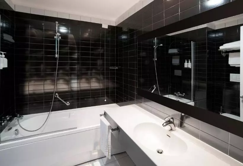 اتاق استاندارد, Holiday Inn Nola   Naples Vulcano Buono, An Ihg