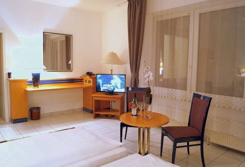 标准间, Rahlstedter Hof