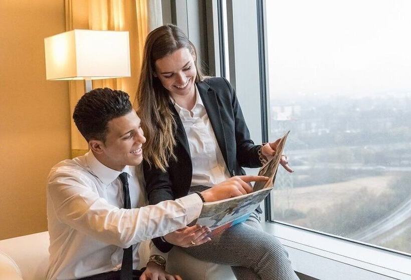 Номер Executive, Van Der Valk Hotel Düsseldorf